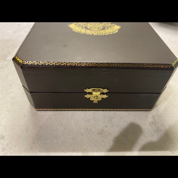 Juicy Couture Bracelet/Bangle Set WITH BOX - Picture 3 of 6